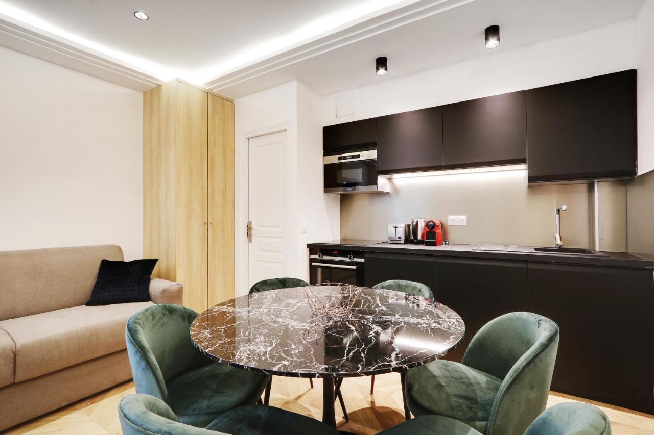 Off Majesti Upper Marais Apartment- Rue Du Faubourg Saint-Martin Париж Экстерьер фото